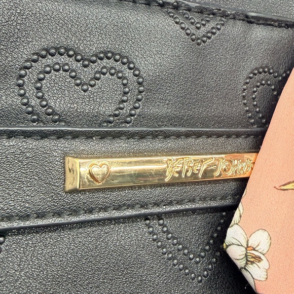 Betsey Johnson black quilted purse floral scarf bow 16x10 - Picture 3 of 13